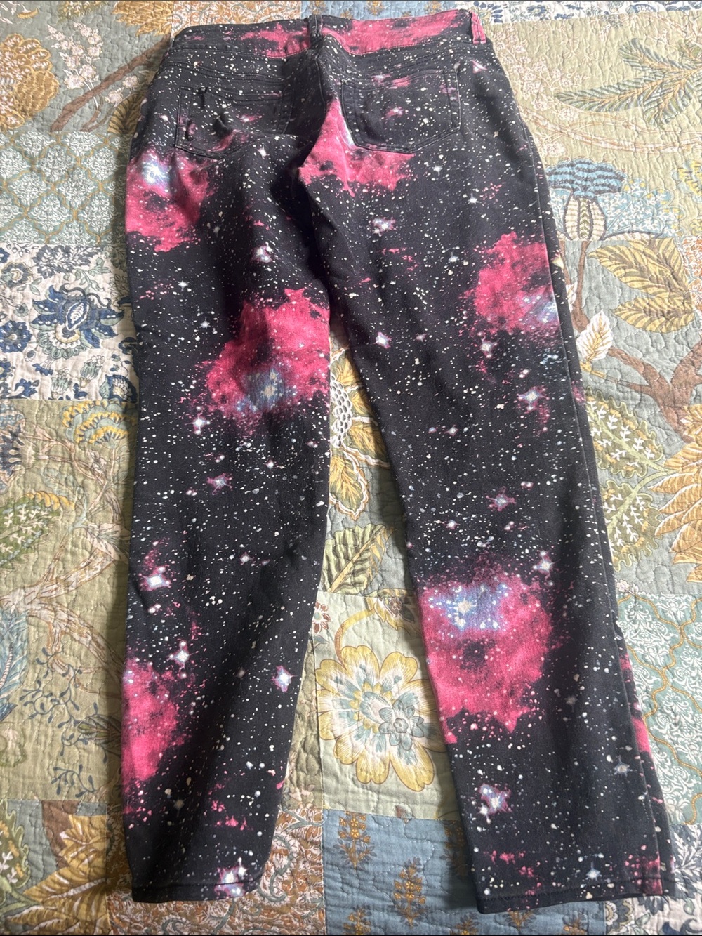 Lovesick Black & Pink Galaxy Print Kids Leggings - Picture 6 of 6